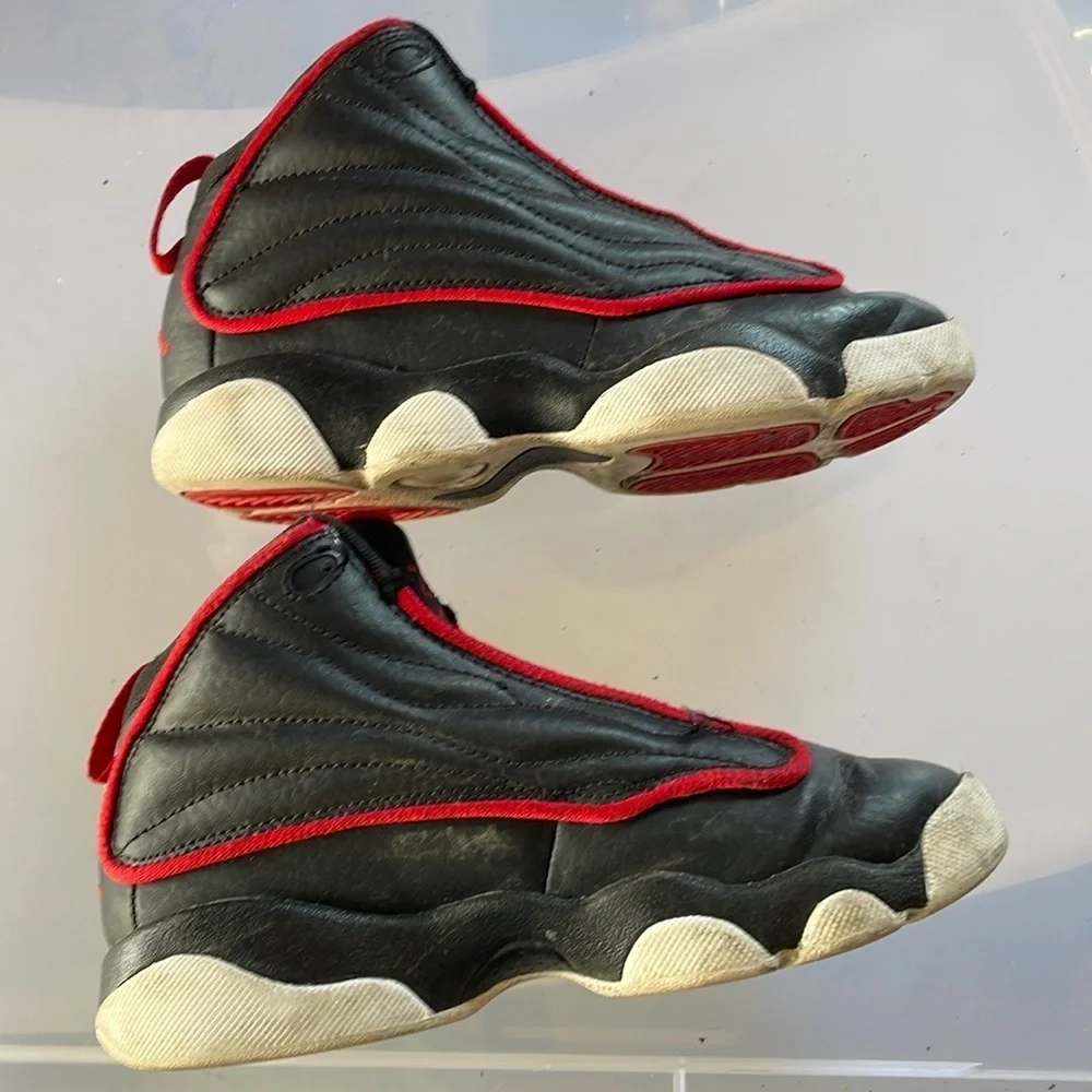 Jordan Kids Shoes Red and Black 1Y